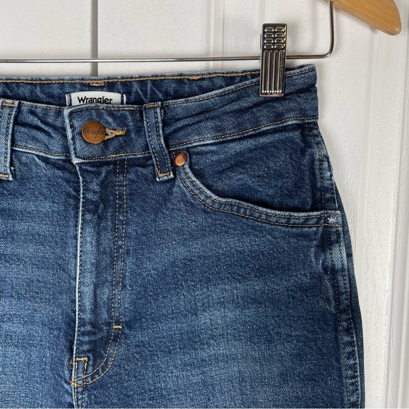 Wrangler Westward 626 High Rise Boot Jeans Women’s 26 30” Inseam Blue Dark Wash - Picture 5 of 16